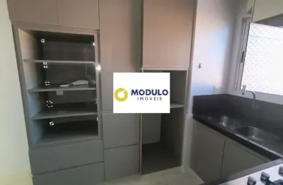 Apartamento com 4 quartos para alugar na Rua Planalto, --, Santa Mônica, Uberlândia