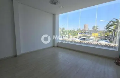 Loja comercial disponivel para locação no bairro vigilato pereira.