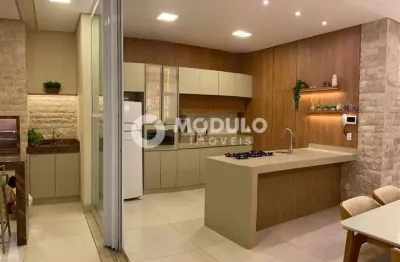 Casa residencial à venda, 3 quartos, 1 suíte, 2 vagas, jardim europa - uberlândia/mg