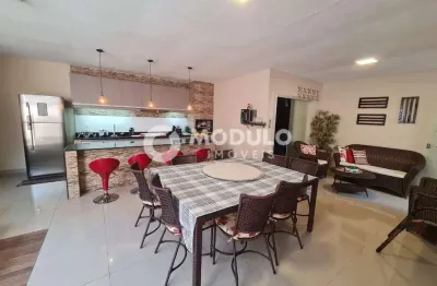 Casa residencial à venda, 3 quartos, 1 suíte, 3 vagas, jardim patricia - uberlândia/mg