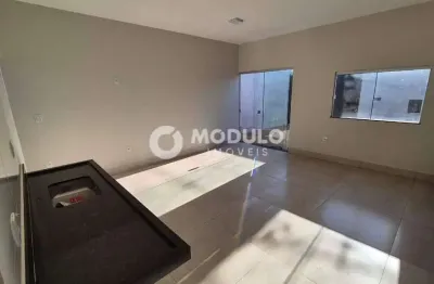 Casa residencial à venda, 2 quartos, 2 vagas, lagoinha - uberlândia/mg