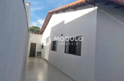 Casa residencial à venda, 3 quartos, 1 suíte, 3 vagas, alto umuarama - uberlândia/mg