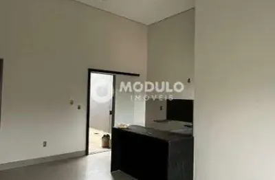Casa residencial à venda, 2 quartos, 1 suíte, 2 vagas, laranjeiras - uberlândia/mg
