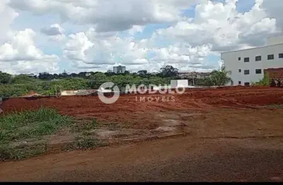 Terreno à venda na Rua Valdomiro Mendes de Assis, --, Jardim Patrícia, Uberlândia