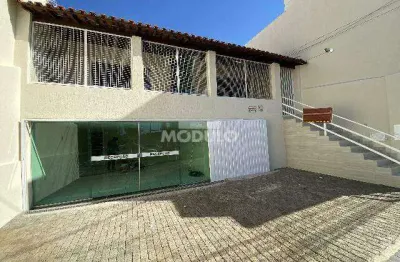 Casa comercial para alugar na Avenida Cesário Alvim, --, Brasil, Uberlândia