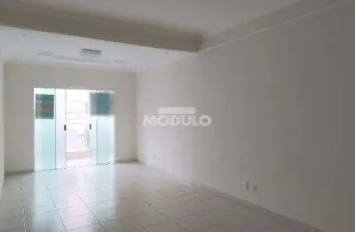 Apartamento disponível para locação no bairro copacabana.