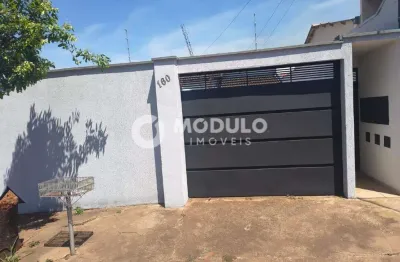 Casa com 1 quarto para alugar na Rua Ferrara, --, Jardim Europa, Uberlândia