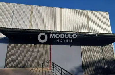 Galpão disponivel para locação no bairro marta helena.