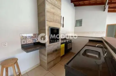 Casa residencial para aluguel, 4 quartos, 1 vaga, granada - uberlândia/mg