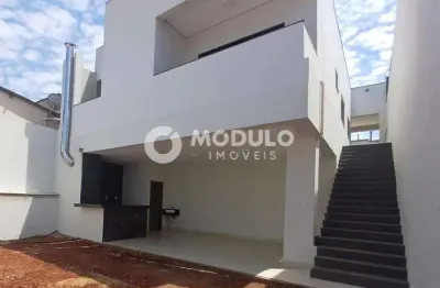 Casa residencial à venda, 3 quartos, 1 suíte, 3 vagas, jardim patricia - uberlândia/mg