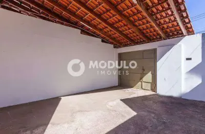 Casa residencial à venda, 3 quartos, 1 suíte, 2 vagas, luizote de freitas - uberlândia/mg