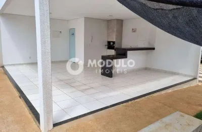 Casa de condomínio à venda, 2 quartos, distrito industrial - uberlândia/mg