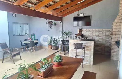 Casa com 3 quartos à venda na Rua Paulo Margonari, --, Luizote de Freitas, Uberlândia