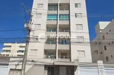 Apartamento disponível para locação no bairro santa mônica.