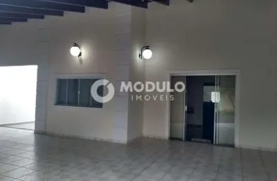 Casa residencial à venda, 3 quartos, 1 suíte, 3 vagas, jardim europa - uberlândia/mg
