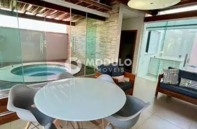Casa de condomínio à venda, 5 quartos, 4 suítes, 4 vagas, aclimação - uberlândia/mg