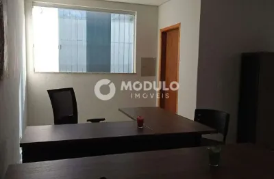 Sala comercial mobiliada para locação no bairro vigilato pereira