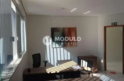 Sala comercial mobiliada para locação no bairro vigilato pereira