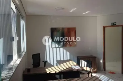 Sala comercial mobiliada para locação no bairro vigilato pereira