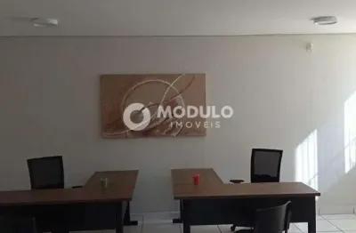 Sala comercial mobiliada para locação no bairro vigilato pereira