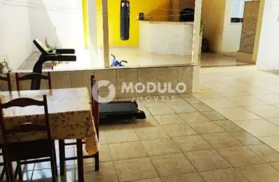 Casa residencial à venda, 3 quartos, santa rosa - uberlândia/mg