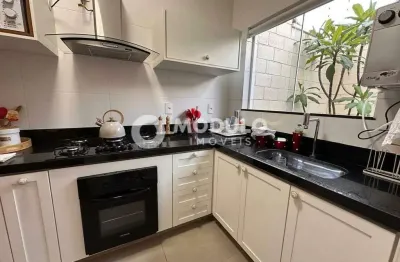 Sobrado à venda, 3 quartos, 1 suíte, 2 vagas, jardim inconfidencia - uberlândia/mg