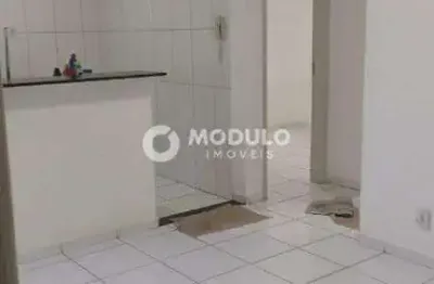 Apartamento com 2 quartos para alugar na Avenida Araguari, --, Martins, Uberlândia
