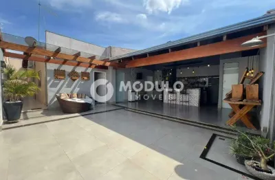 Casa residencial à venda, 3 quartos, 1 suíte, 3 vagas, jardim patricia - uberlândia/mg