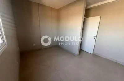 Apartamento com 2 quartos para alugar na Rua Rio de Janeiro, --, Brasil, Uberlândia