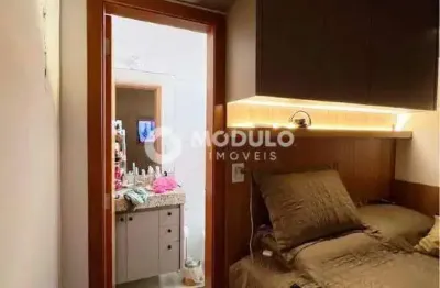 Apartamento à venda, 2 quartos, 1 suíte, 1 vaga, santa mônica - uberlândia/mg