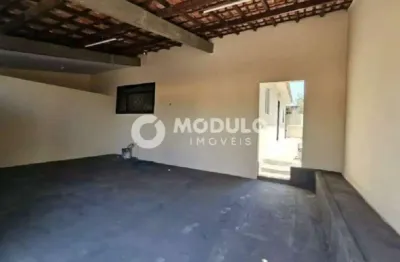 Casa residencial para locação no bairro jardim das palmeiras.