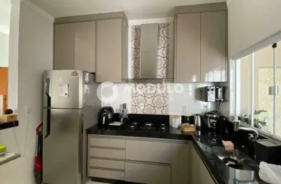 Casa com 3 quartos para alugar na Rua Francisco Assis de Oliveira, --, Santa Rosa, Uberlândia