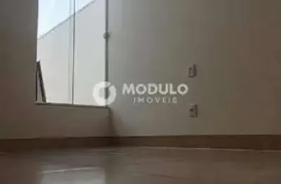 Casa residencial à venda, 2 quartos, 1 suíte, 1 vaga, granada - uberlândia/mg