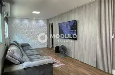Casa residencial à venda, 3 quartos, 1 suíte, planalto - uberlândia/mg