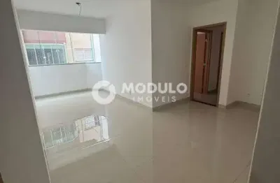 Apartamento à venda, 3 quartos, 1 suíte, 2 vagas, tubalina - uberlândia/mg