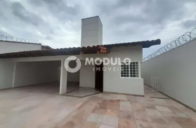 Casa residencial para aluguel, 4 quartos, 2 suítes, cidade jardim - uberlândia/mg