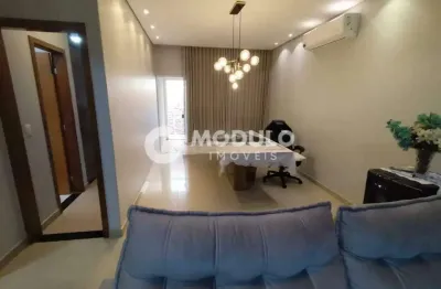 Casa em condominio fechado disponivel para locação no bairro aclimação.