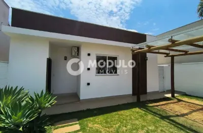 Casa em condomínio fechado com 3 quartos para alugar na Avenida Israel, --, Laranjeiras, Uberlândia