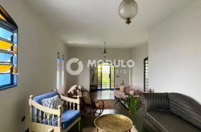 Casa residencial à venda, 5 quartos, 1 suíte, 4 vagas, lidice - uberlândia/mg