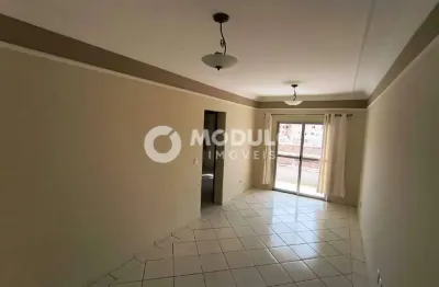 Apartamento disponível para locação no bairro santa mônica.