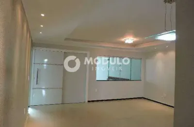 Casa residencial à venda, 3 quartos, 1 suíte, 2 vagas, jardim das palmeiras - uberlândia/mg