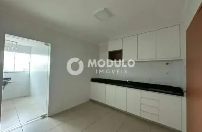 Apartamento com 3 quartos para alugar na Rua Pedro Gustin, --, Tubalina, Uberlândia