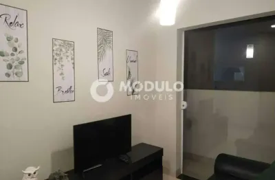 Apartamento mobiliado disponivel para locação no bairro santa monica.