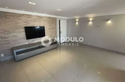 Apartamento com 3 quartos para alugar na Rua Johen Carneiro, --, Lidice, Uberlândia