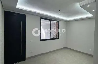 Casa residencial à venda, 3 quartos, 1 suíte, 2 vagas, segismundo pereira - uberlândia/mg