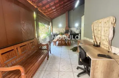 Casa residencial à venda, 3 quartos, 3 vagas, taiamam - uberlândia/mg