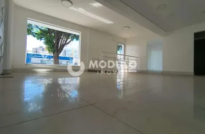 Casa comercial para alugar na Avenida Getúlio Vargas, --, Centro, Uberlândia