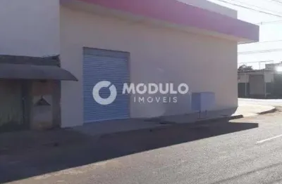 Loja comercial disponivel para locação no bairro shopping park.