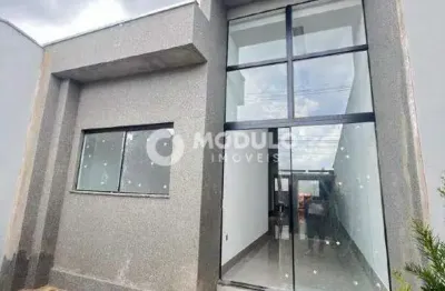 Casa residencial à venda, 2 quartos, 1 suíte, 2 vagas, jardim patricia - uberlândia/mg