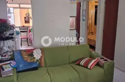 Apartamento com 2 quartos à venda na Praça Renato Humberto Calcagno, --, Tibery, Uberlândia